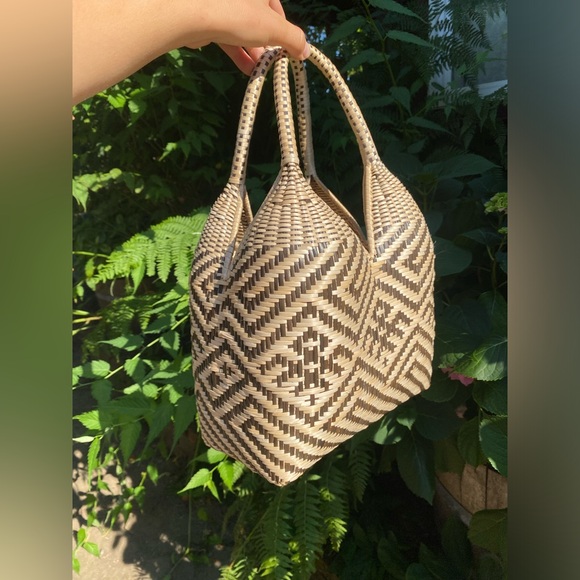 NWOT Handmade Natural Fiber Basket Purse - Picture 7 of 9